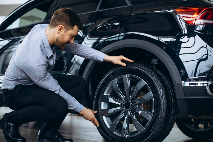 Como escolher o tipo de pneu ideal para o seu carro