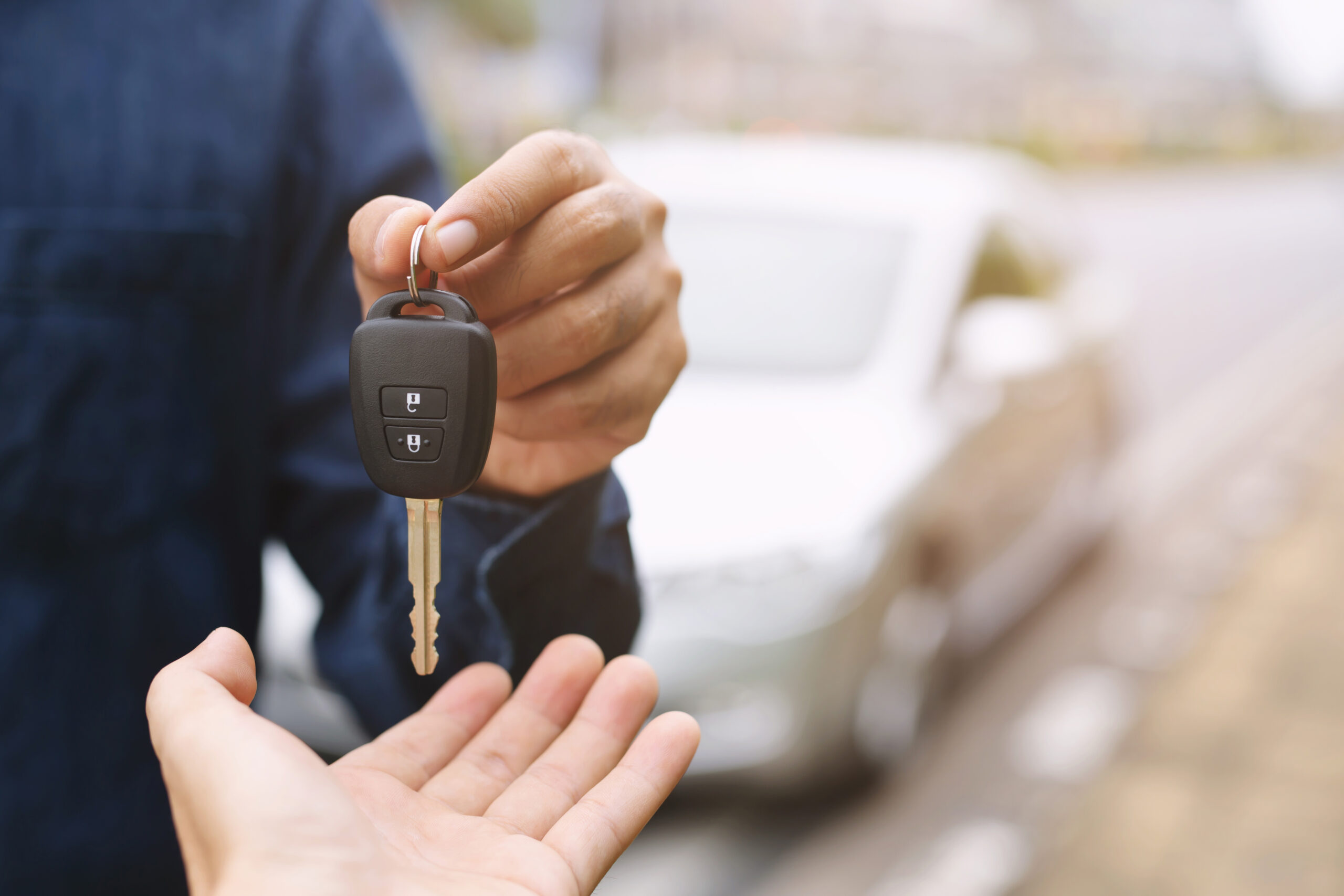 Comprar um carro usado a um particular: o que precisa de saber