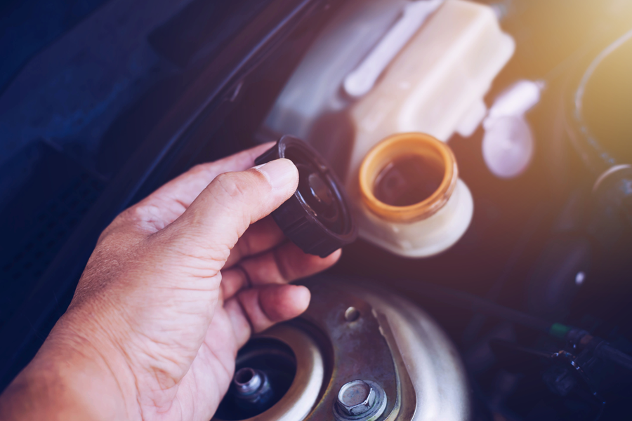 Fluidos do automóvel: o que deve verificar com regularidade?