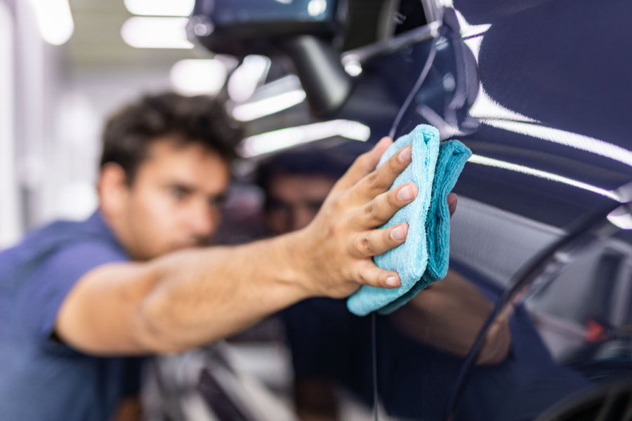 Um Guia Completo para Solucionar e Prevenir Riscos na Pintura Automóvel